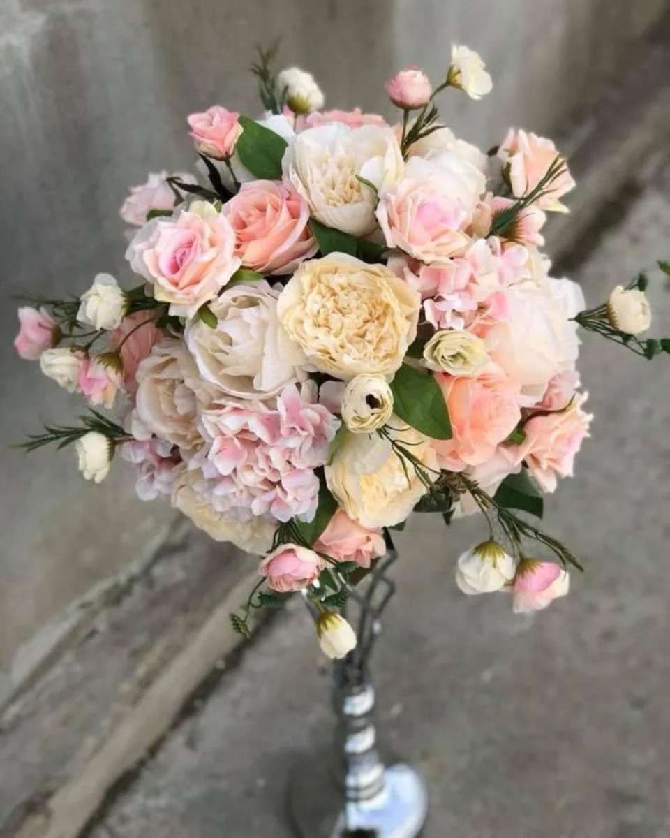 aranjamente florale — aranjament roz pastel pentru raftul din baie, diametru 25 cm