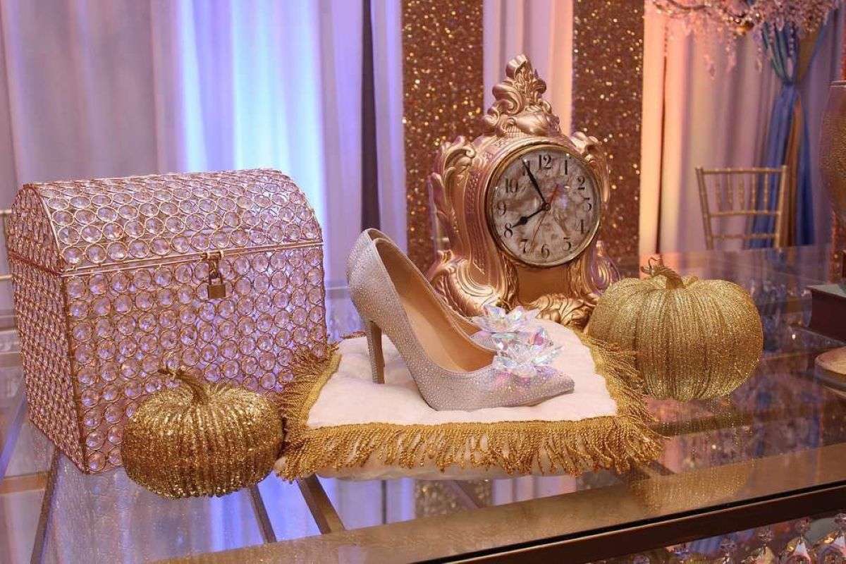 decor corporate — cufăr cu cristale de 30 cm pentru biletele de rămas bun