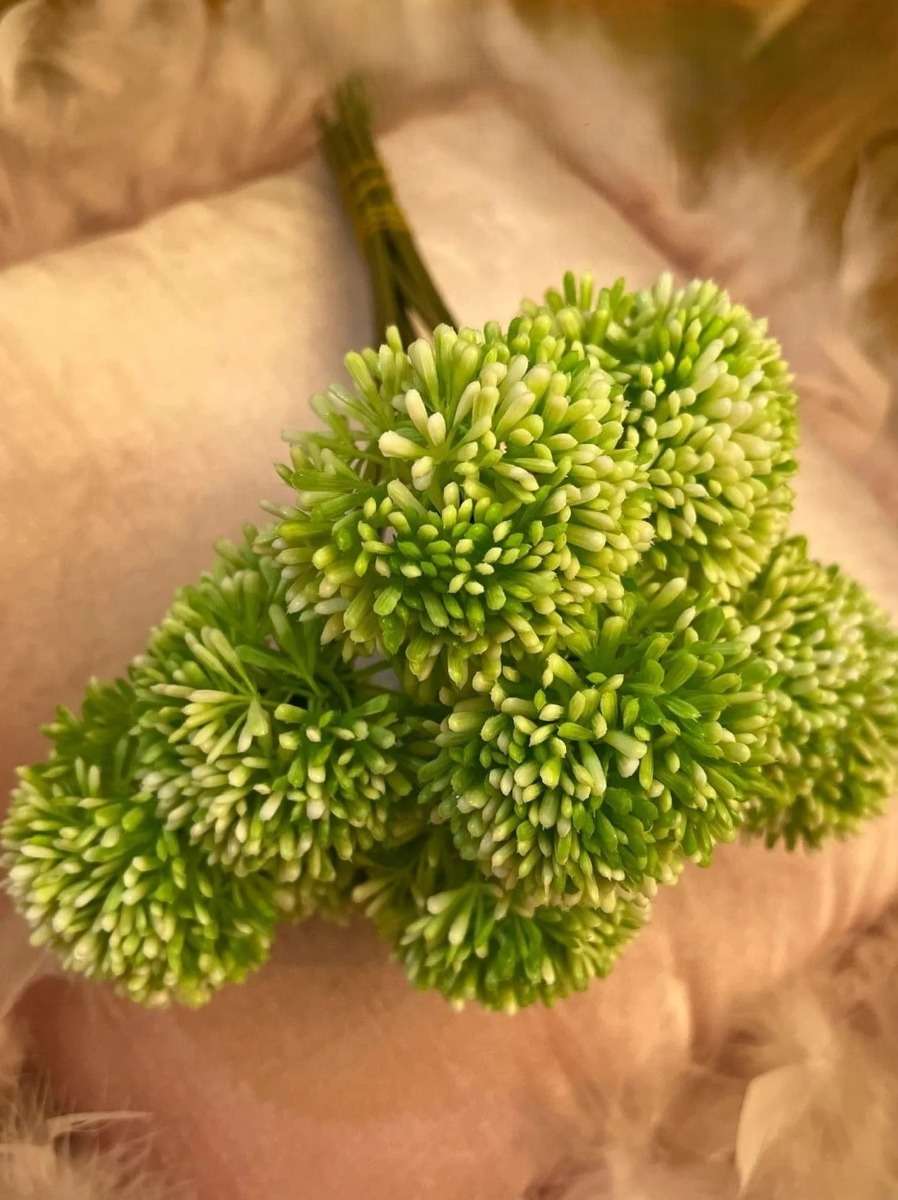 flori artificiale — fir de ciulin verde pentru accent de masă