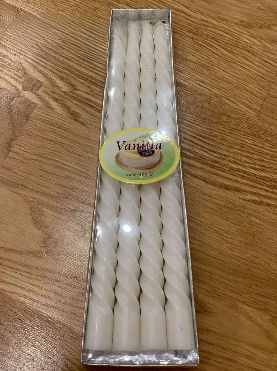 lumânări — spiralate din ceară, înalte de 25 cm, pentru sfeșnice
