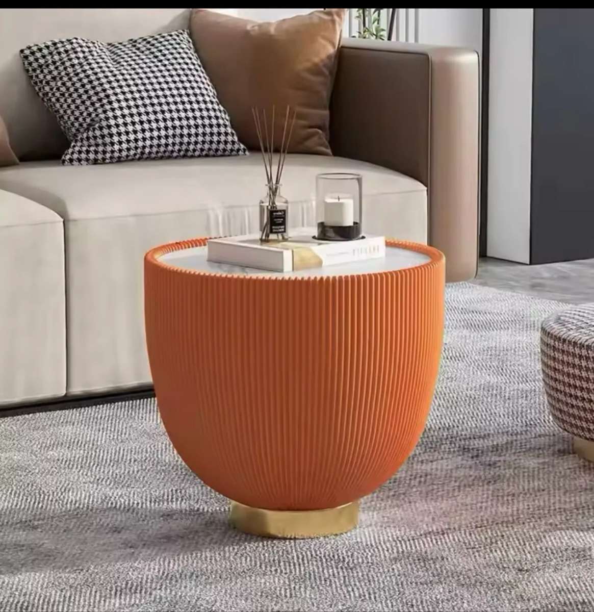 mobilier de evenimente — măsuță din piele cu blat de ceramică portocaliu