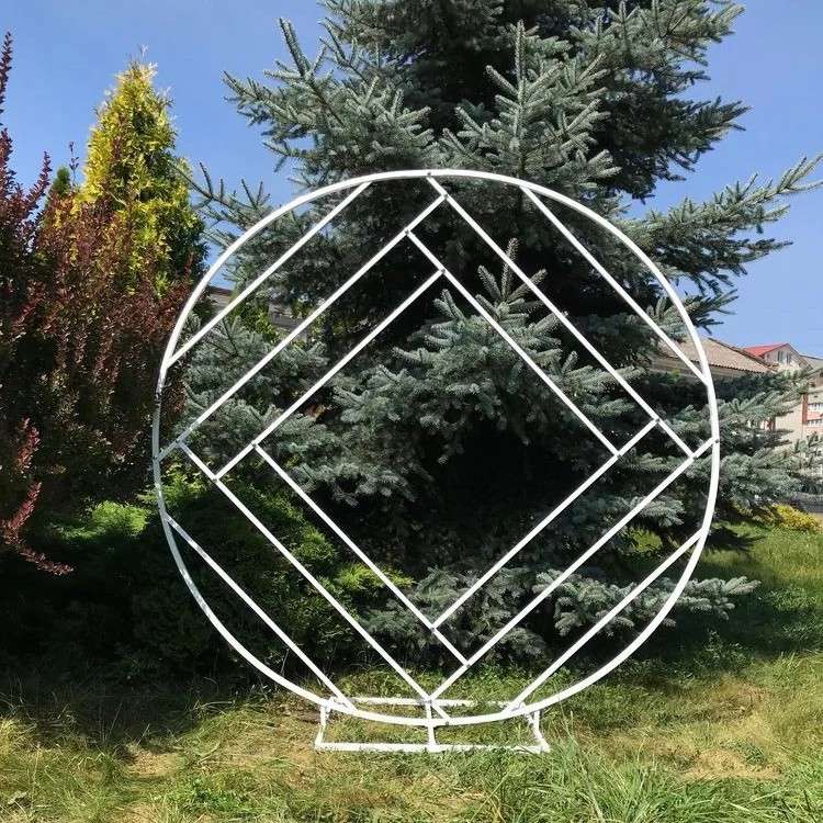 decor eveniment corporate — panou cerc alb pentru colțul foto