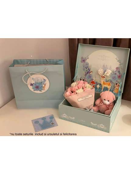 Aranjament cu flori de săpun și ursuleț 2020/7