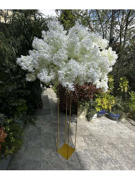 Aranjament floral alb – 110 cm diametru