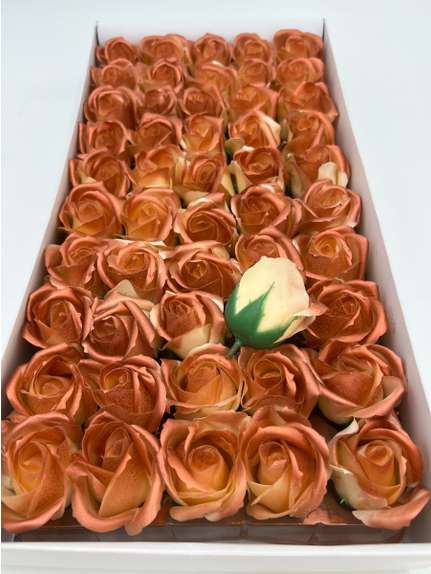 Trandafiri se sapun Gradient 4 Orange cutie 50 de flori