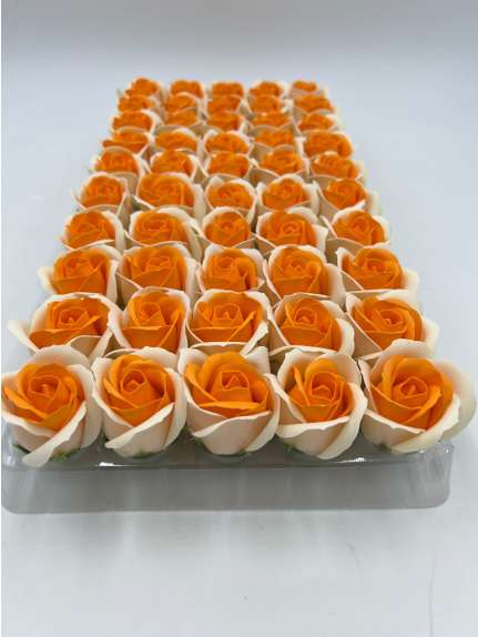 Trandafiri de sapun premium parfumati mix Sampanie cu Medium orange cutie 50 de flori