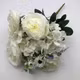 Trandafiri si hortensii F7019 Alb buchet 12 fire